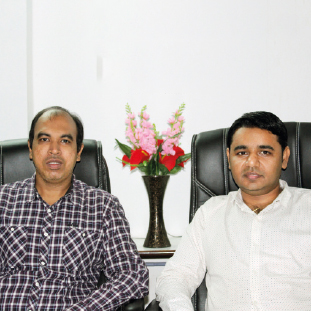 (L - R) Ravi Dubey, CEO & ,Harshal Shah, Managing Director